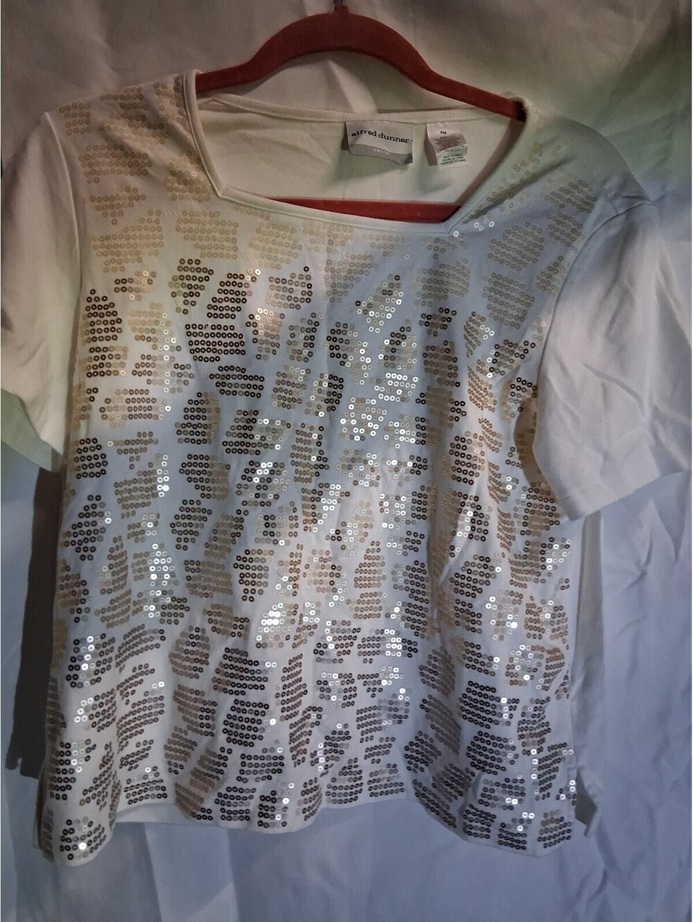 Alfred Dunner White & Gold Sequined Short Sleeve Top Size Petite Medium G2